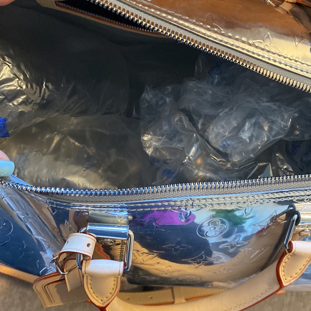 LOUIS VUITTON Metallic MIRROR KEEPALL BANDOULIÈRE 50 - Picture 5 of 15